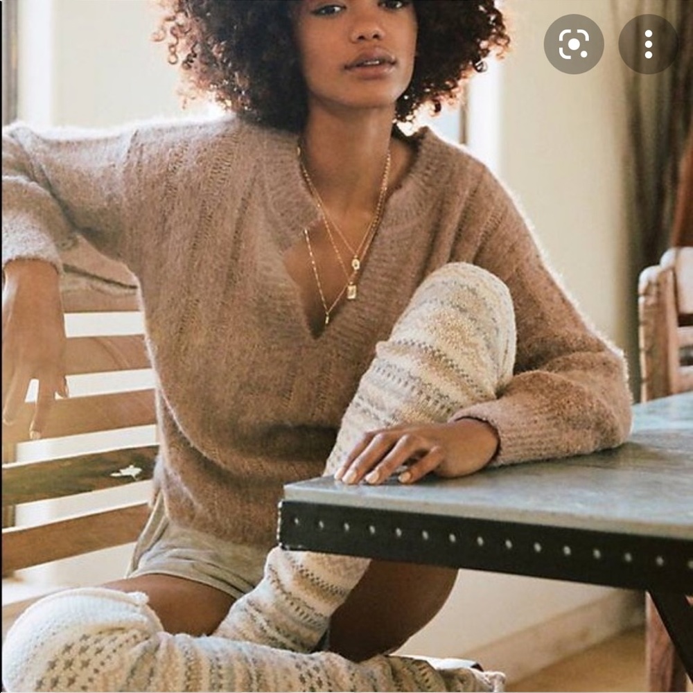 EUC Anthropologie Pilcro Maggie v-neck sweater medium